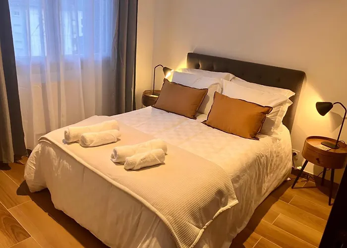 Appartement Design 2 Bedroom With Parking *