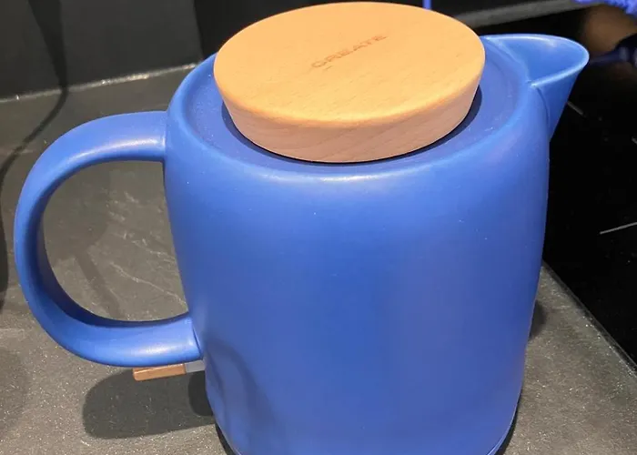 Apartment Calm & Cozy With Parking In *